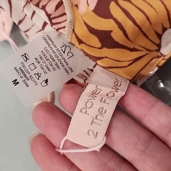 P2F Shirley Floral Bikini Top Size Medium - Picture 5 of 5